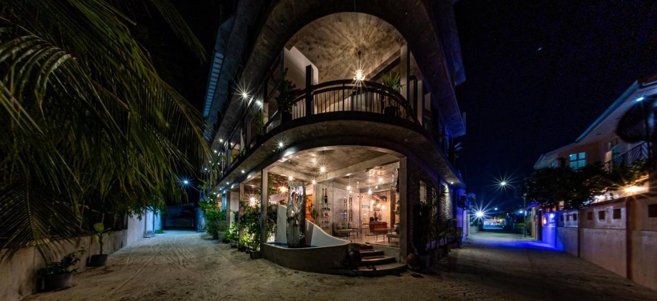 Club Gabbiano Hotel Rasdhoo Exterior photo